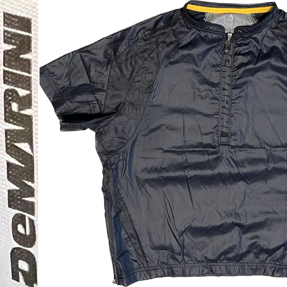DeMarini 1/4 Zip Black Wind & Rain Batting Practice Short Sleeve |Unisex Small
